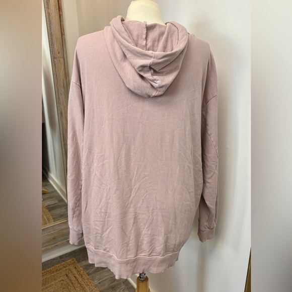 Express Lounge Pullover - Picture 4 of 5